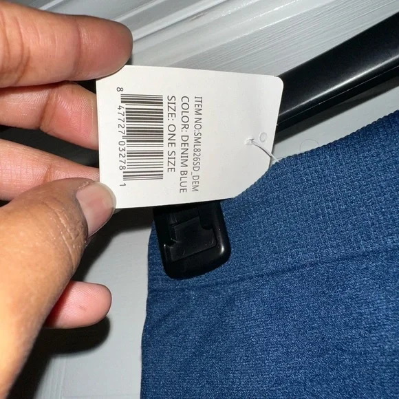 Denim Blue Capri Fashion Leggings​ - Picture 3 of 5